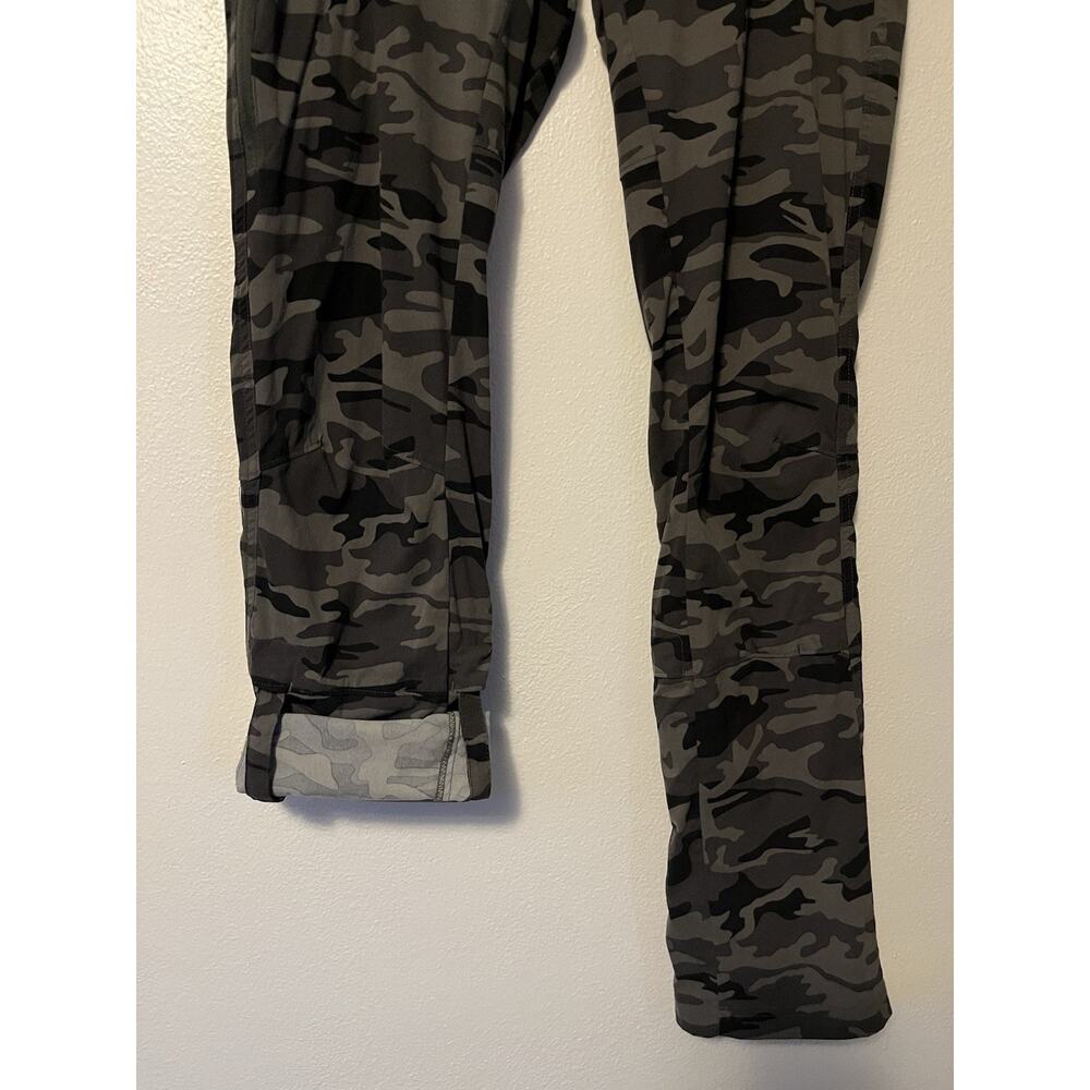 Columbia Camo Pants Womens 4 Green Hiking Utility Trail Omni-Shield Roll Tab Hem - Picture 4 of 14